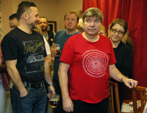 Společenské festivalové setkání si nenechali ujít ani Tomáš Lněnička, Milan Němec a Jiří Kalužný. Foto Michal Klíma