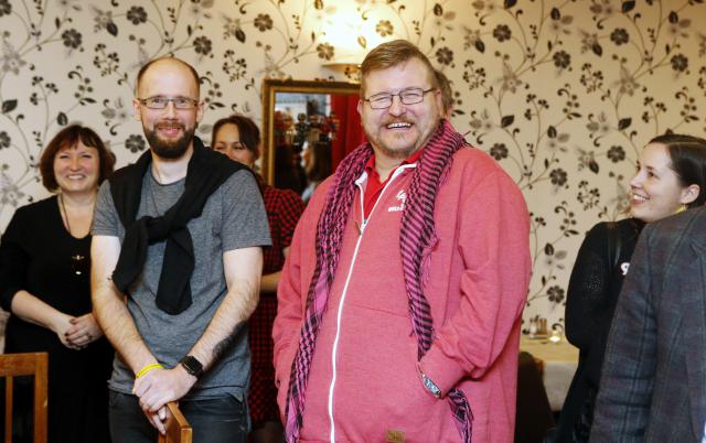 Chvála poroty potěšila nejen PR manažera Klicperova divadla Martina Sedláčka, ale také a především herce Jana Vápeníka. Foto Michal Klíma