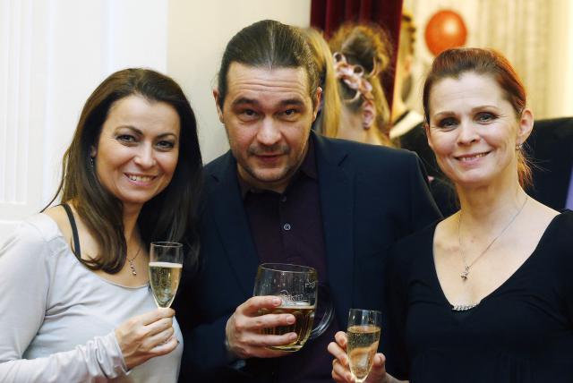 Ladislav Špiner se svou bývalou ženou Evellyn Pacolákovou a svou současnou partnerkou Petrou Janečkovou. Foto Michal Klíma